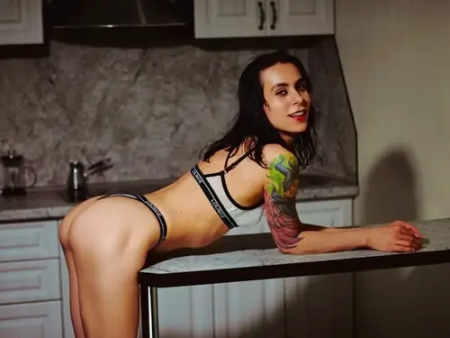 Shanna - kinky
