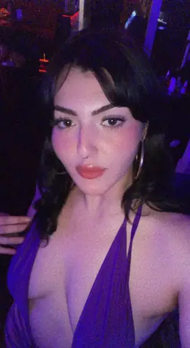 Goddess Lucy - squirt