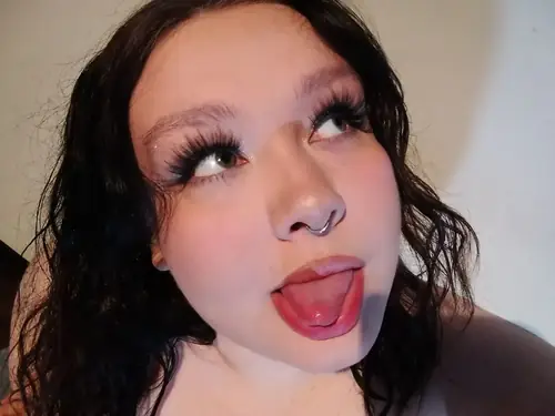 Lily - curvy