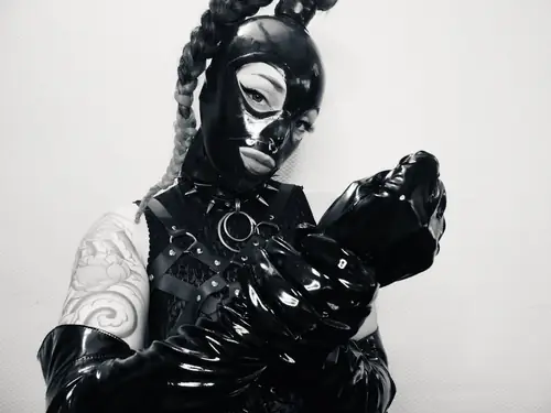 Emily Doomed - femdom