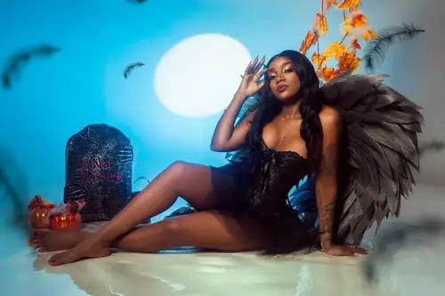 SalomeRestrepo - ebony