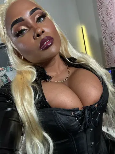 Mistress Monet Fontaine - sph