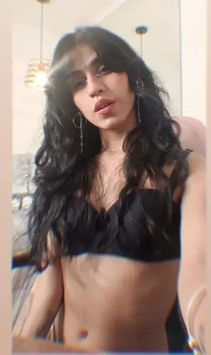 Bella_Poison - trans