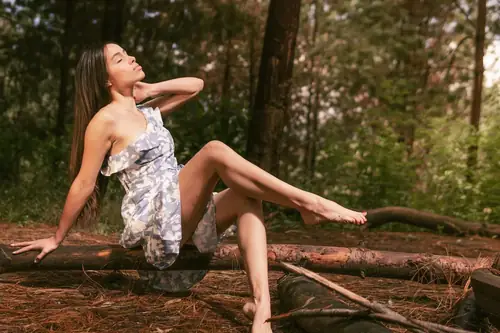 Sara Archbould - feet