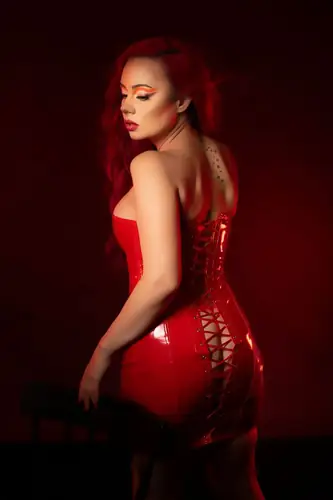Emmelyne - bigass