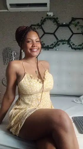 Violeta_Milleer - ebony